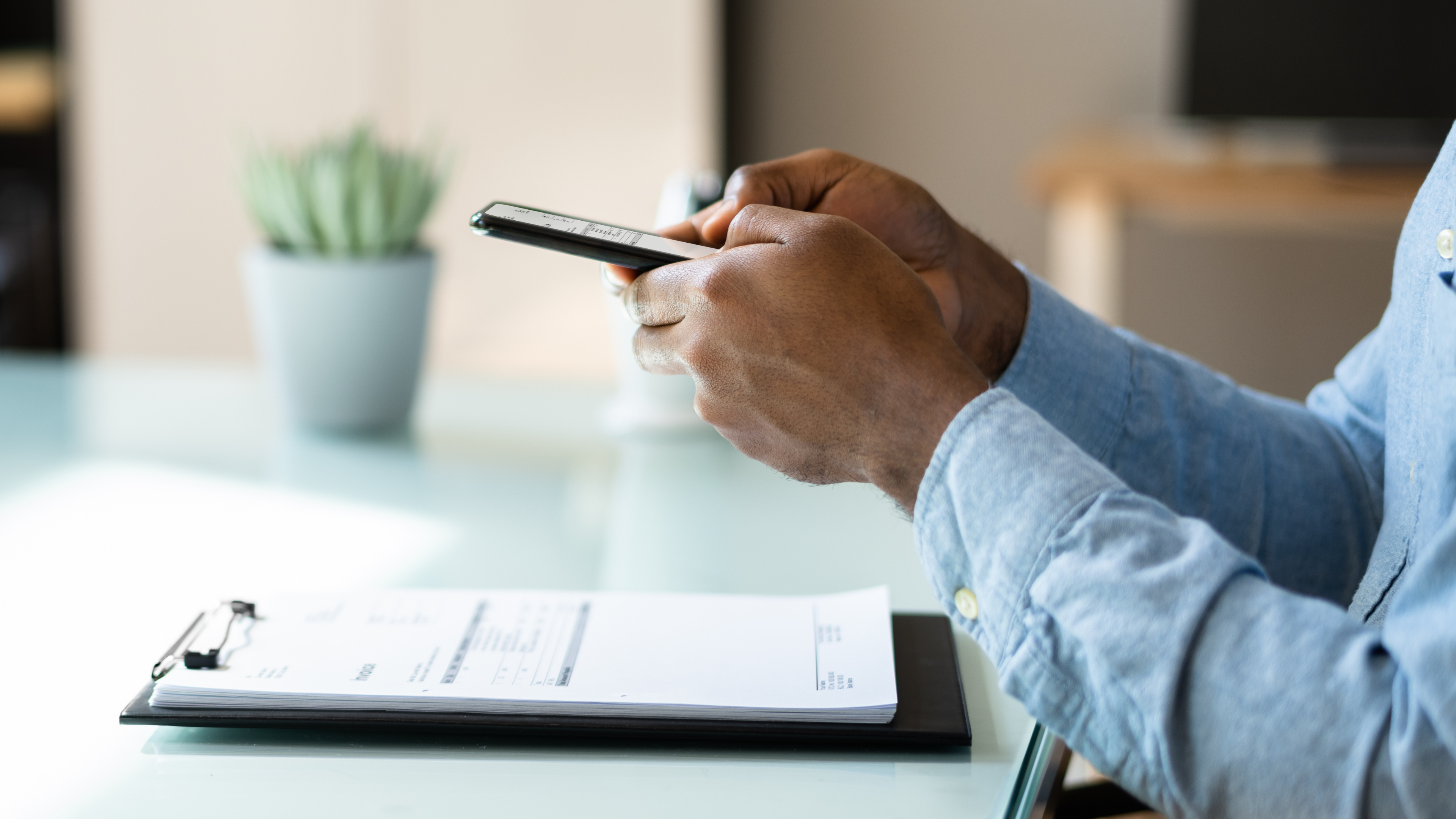 Basic vs Advanced OCR: Perbedaan dan Perannya dalam Bisnis Modern