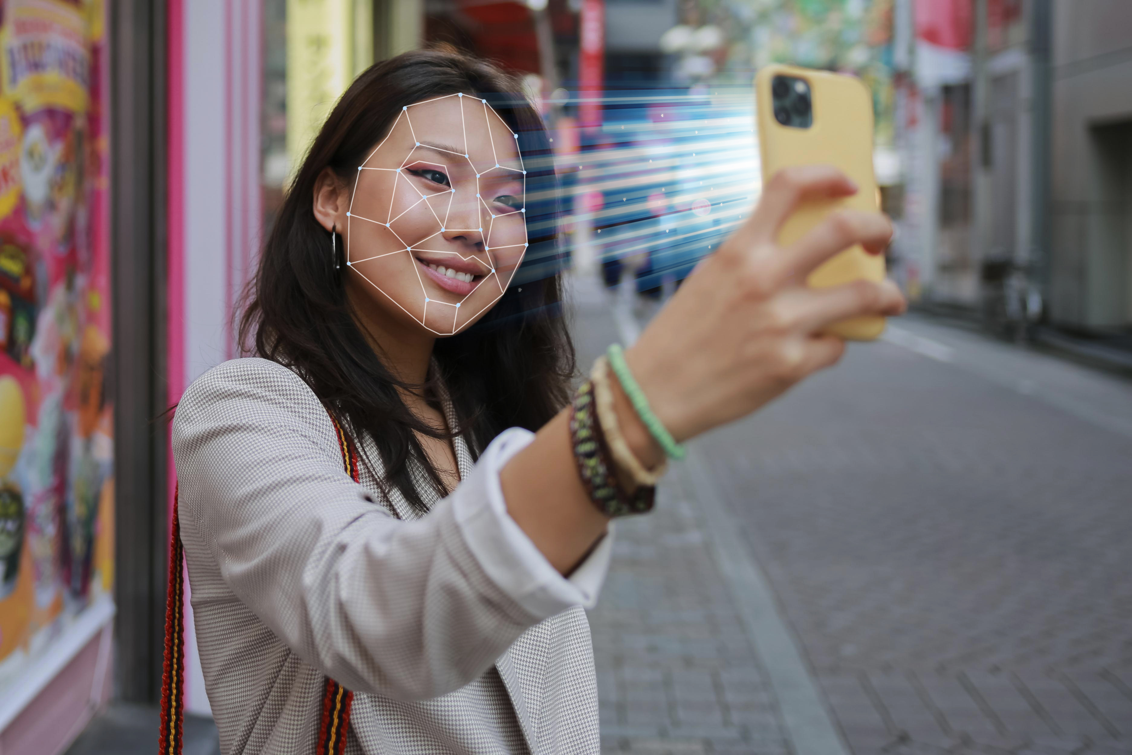 How to Detect Whether Face Verification Is Done by a Real Person