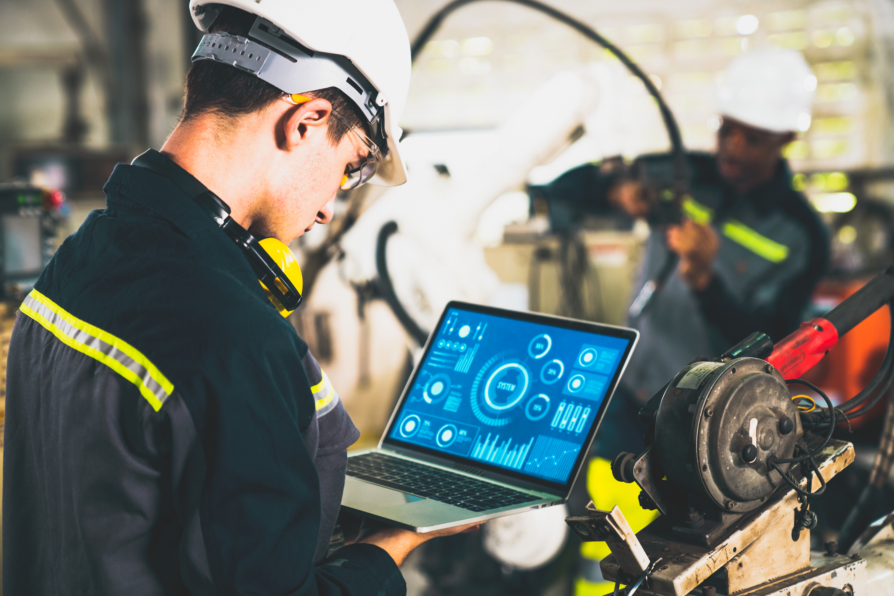 Improving Equipment Reliability Through Predictive Maintenance and IoT Monitoring